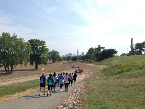 1,060 walkers embark on the lakeside path at Edgewater Park. 