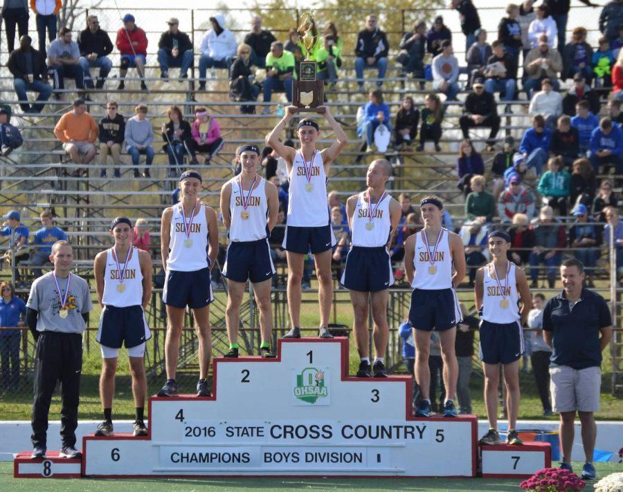 Boys cross country blazes way to state championship