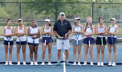 2022 varsity tennis seniors. Photo courtesy of Scott Gloger.