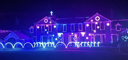 Photo of a decorated house at the Bathlehem Hills Christmas Lights taken by Reilly Roth