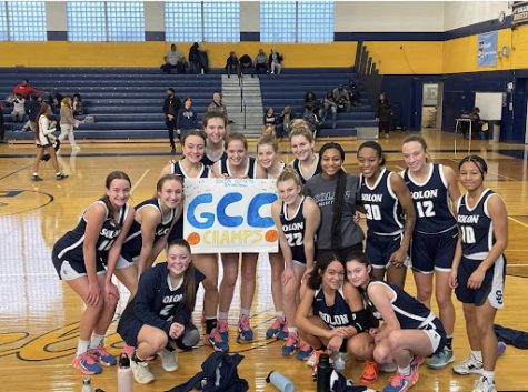 Solon Comets Girls Basketball team after they won the GCC. Photo from @solongirlsbasketball