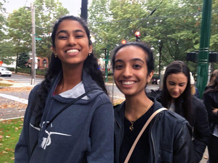 Students gathered at the entrance of Yale University.