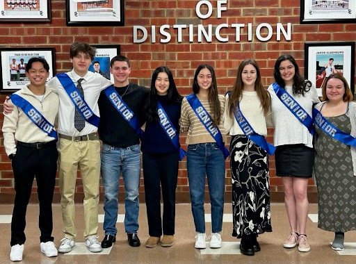 Seniors Andrew Indradjaja, Ben Ulvanovsky, Dominic Roberto, Sophia Chen, Grace Chen, Sophia Polyakov, Orli Peleg, and Abby Hrich celebrate their senior night (photographed by Zach Lawrence.)